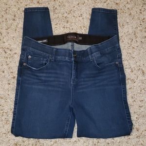 Torrid Bombshell Skinny denim jeans size 14R